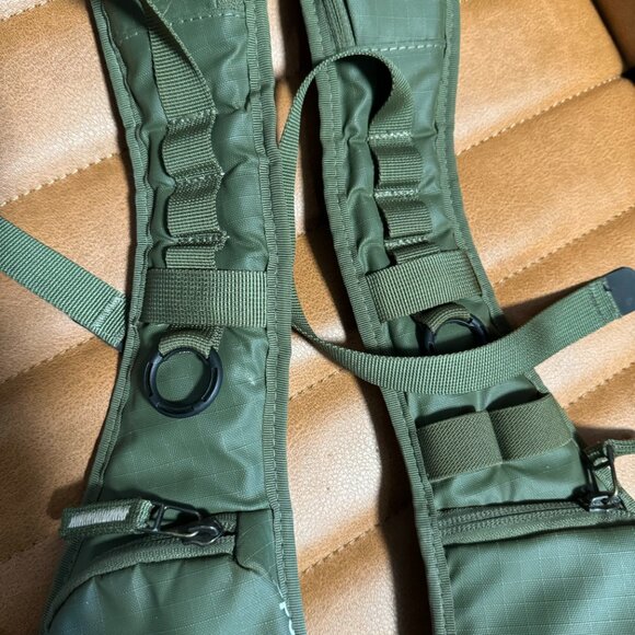 SHIMODA Camera Backpack Straps, Plus - Picture 4 of 5